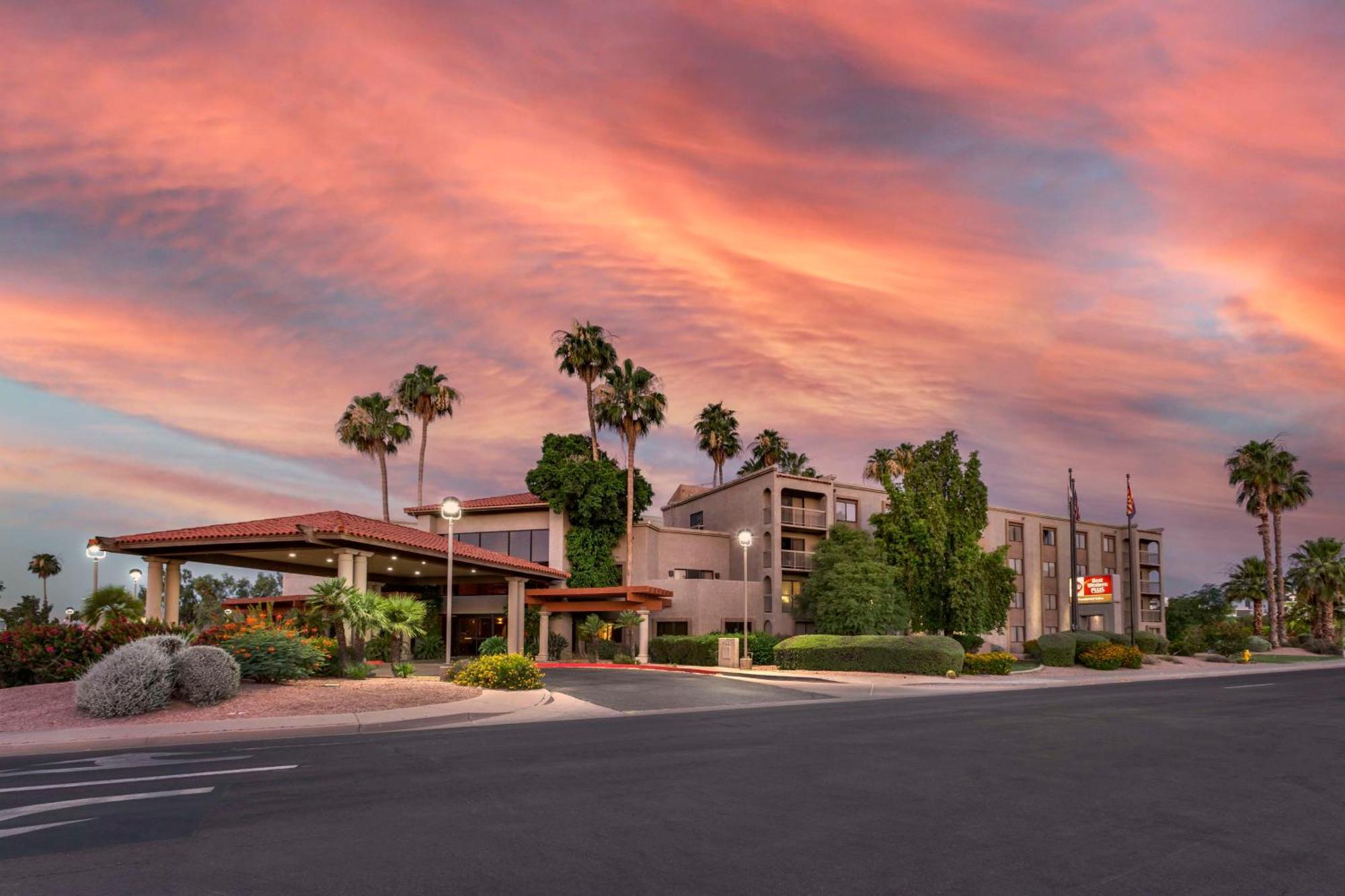 Best Western Plus Scottsdale Thunderbird Suites Exterior foto