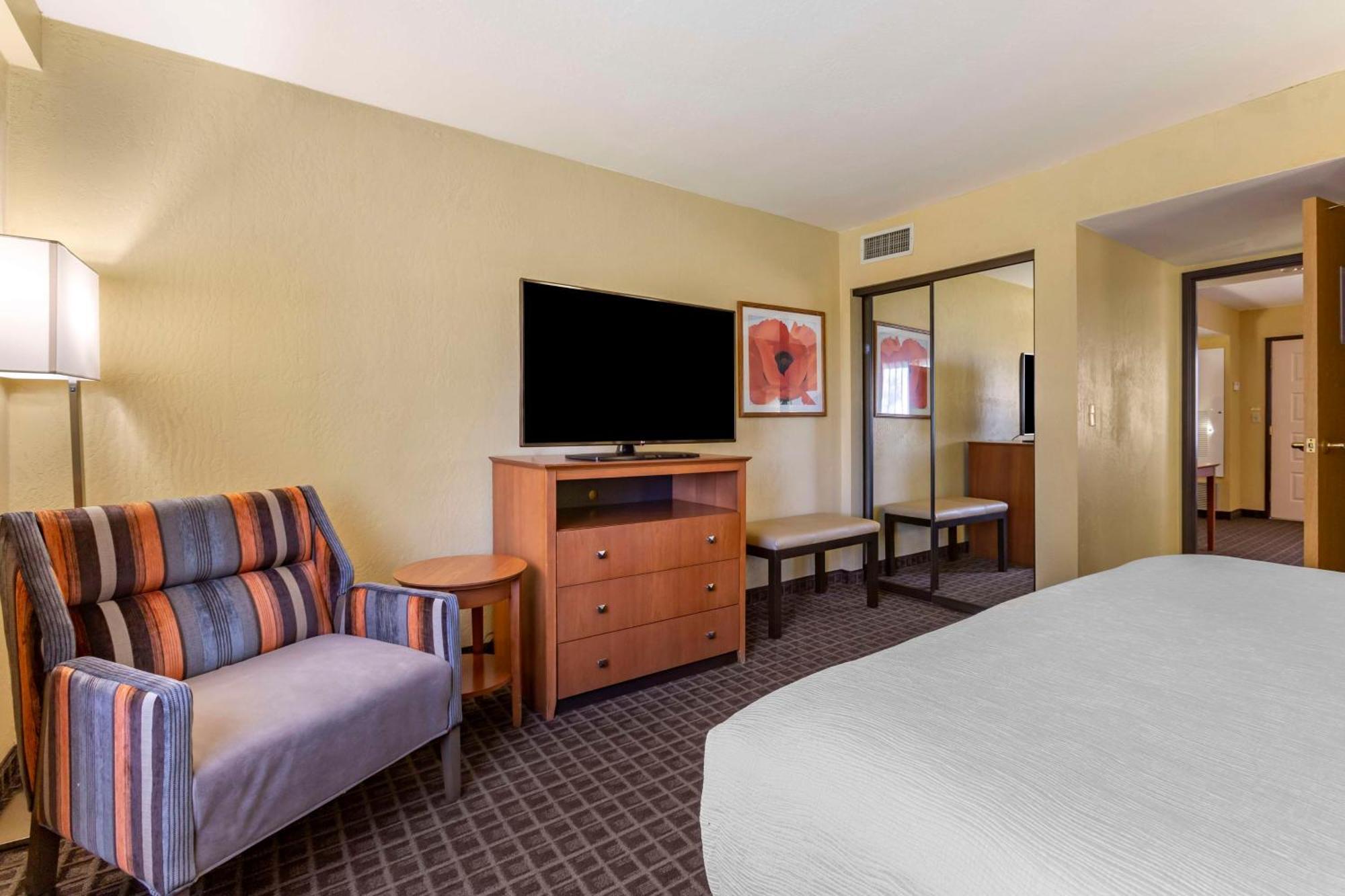 Best Western Plus Scottsdale Thunderbird Suites Exterior foto