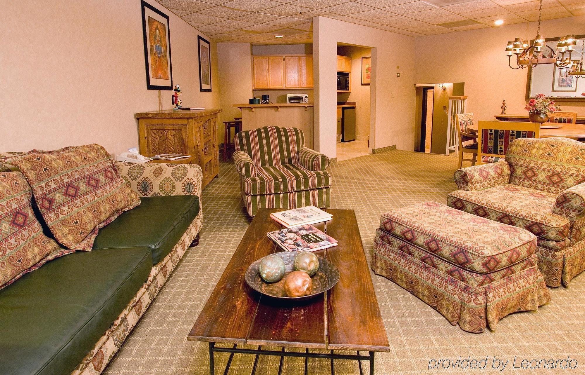 Best Western Plus Scottsdale Thunderbird Suites Interior foto
